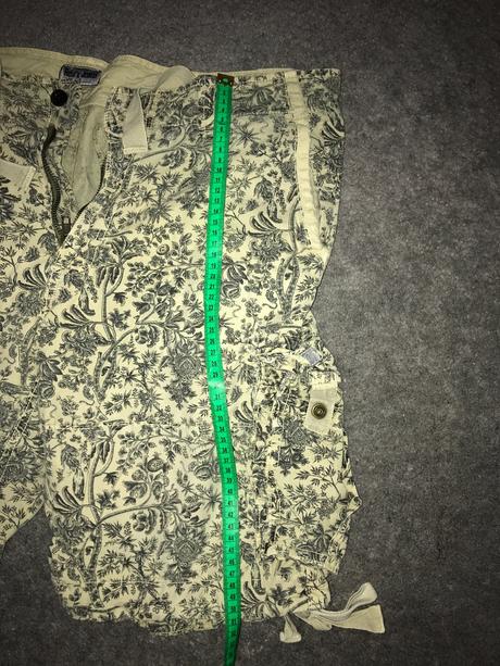 Dámske kvetované cargo bermudy, šortky, 36