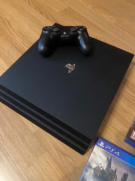 Ps4 pro / playstation 4 pro 1tb,