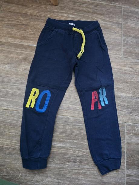 Tepláky č.122, 122