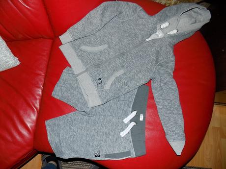 Mikina+kraťasy, f&f,134