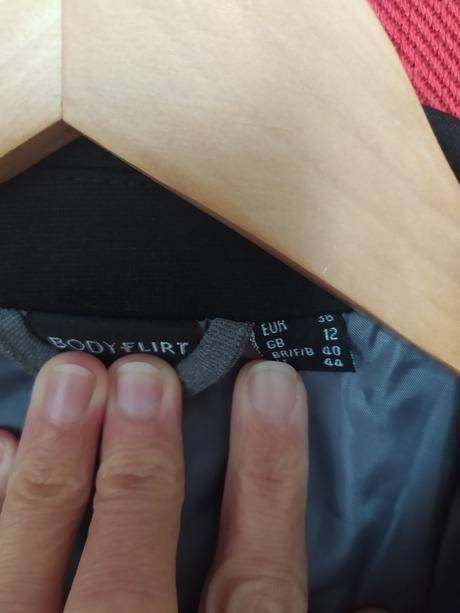 Kabátik bodyflirt, 38