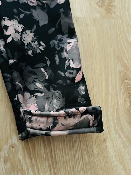 Krásna softshellová bunda značky dkny, pc 120 eur, dkny,140