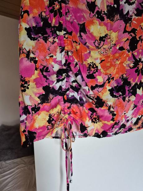 Ružová farebná mini sukňa, takko,42