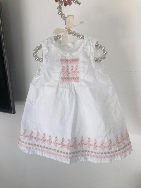 Biele šaty na krstiny, early days,56