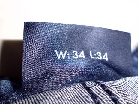 Slim tmavomodré s elastanom 34/34, armani,m