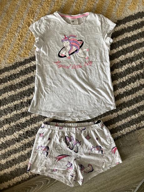 Jednorožcové letné pyžamo 134/140, h&m,134