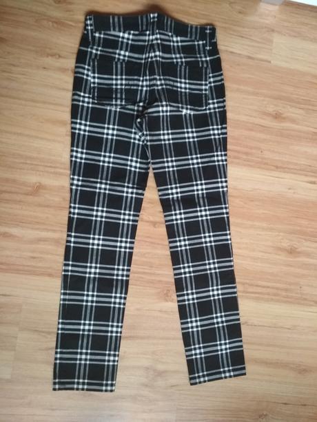 Karovane nohavice, 38