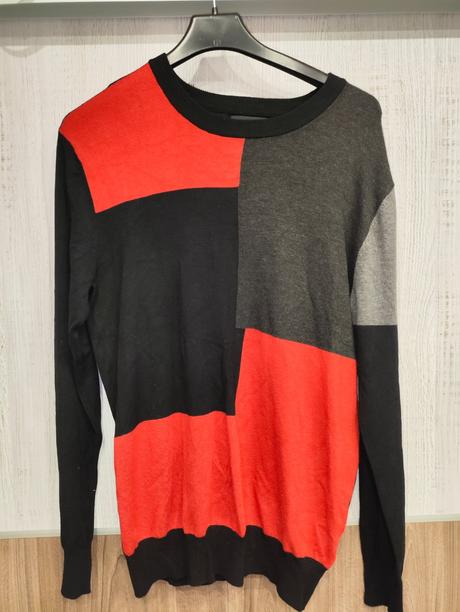 Čierno-červený sveter, m