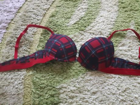 Podprsenka zn. tezenis, tezenis,75b