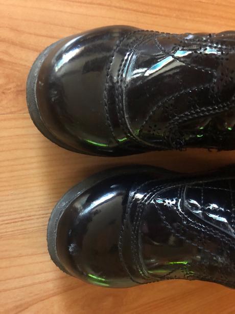 Lakove čižmičky 23, 23