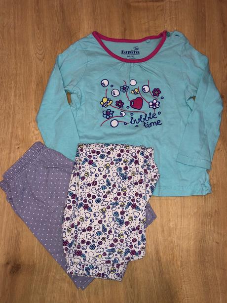 Pekné pyžamko, lupilu,86