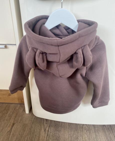 Mikiny drak a medvedík, 68