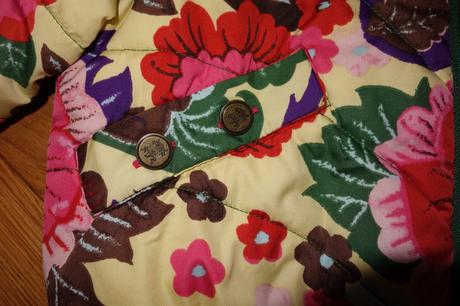 Kvetinová bunda oilily, 104