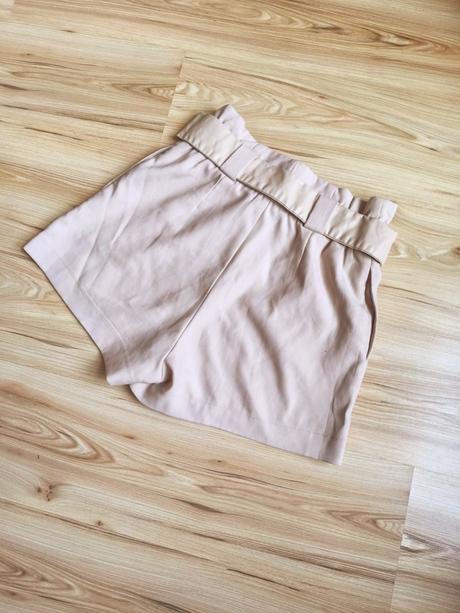 Šortky s opaskom, stradivarius,m