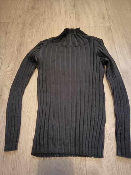 Rebrovaný rolák, reserved,128