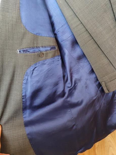 Pánsky oblek značky mikä rauta, 54