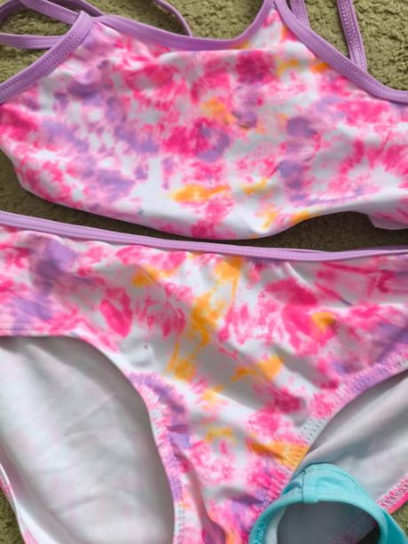 Dievcenske plavky 128-134, 134