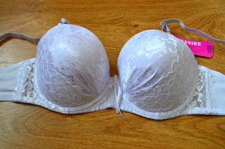 Dámska luxusná podprsenka, 75c - 95d