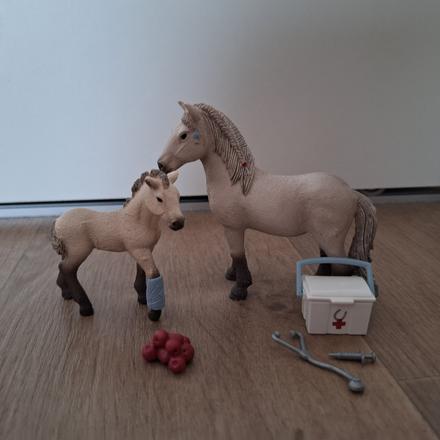 Schleich ohrada, prekazky, kemp, 