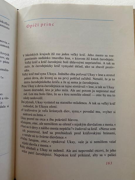 Staré retro čarodejný strom filipínske rozprávky,