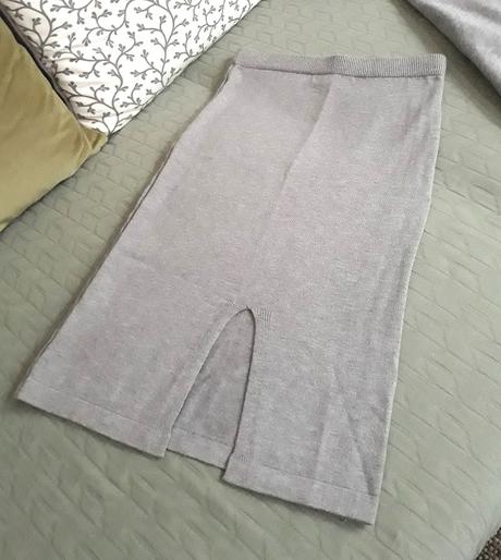 Predám pletenú súpravu - sukňa, pulóvrik č. 38, 38