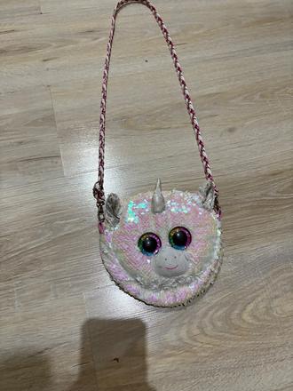 Kabelka meniaca jednorožec, 