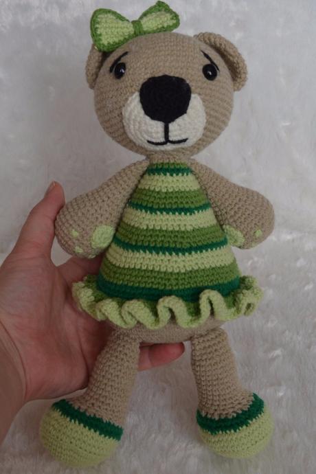 Medvedia slečna - zelené šaty, 