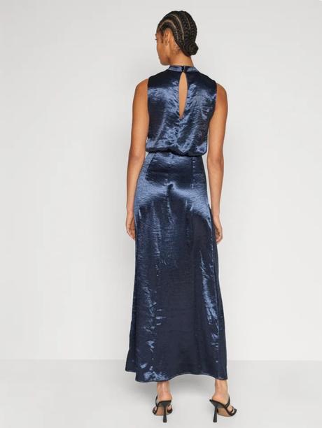 Spoločenské šaty, 40