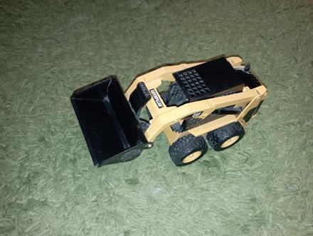 Predám hračky kombajn, nakladač, monster truck, 