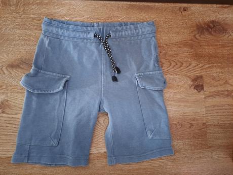 Kraťasy, reserved,110