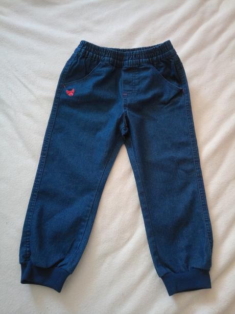 Tenke letne pohodlne rifle, lupilu,92