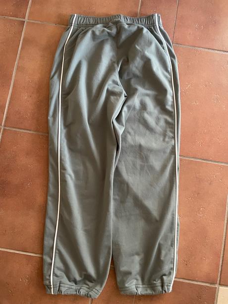 Nike sivé tepláky, nike,128