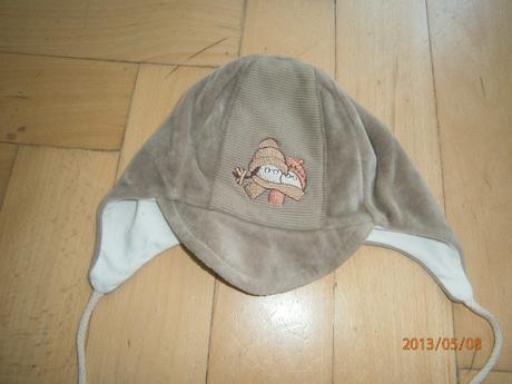 Zamatová čiapka, 68