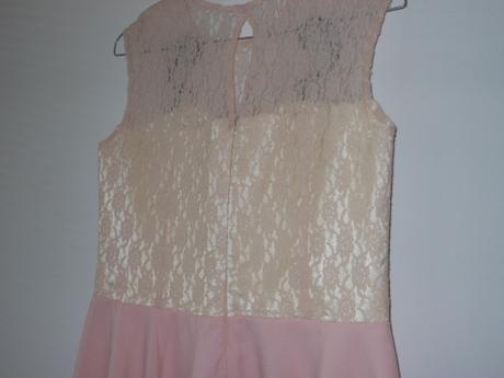 Krásne romantické šaty, m