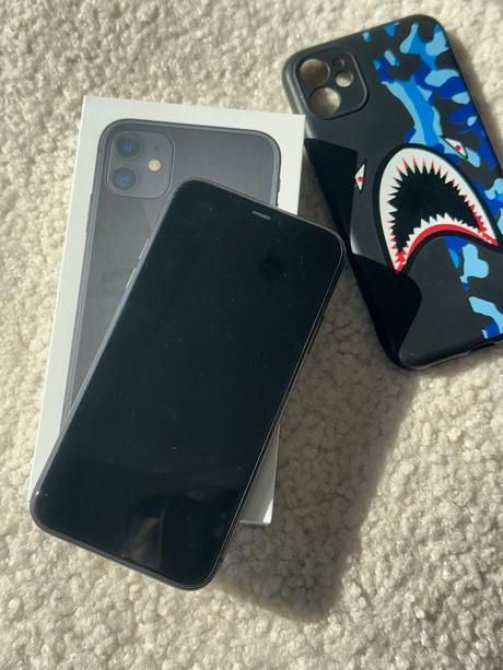 Predám i phone 11, apple