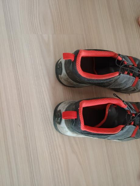 Turistické topánky decathlonu 37, quechua,37