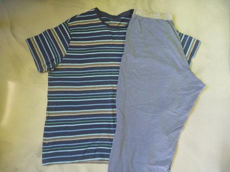 Balík pánskeho oblečenia, l