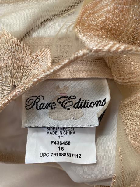 Vyšívané šaty, rare editions,170