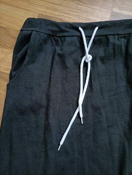 Dámska čierna maxisukna, 