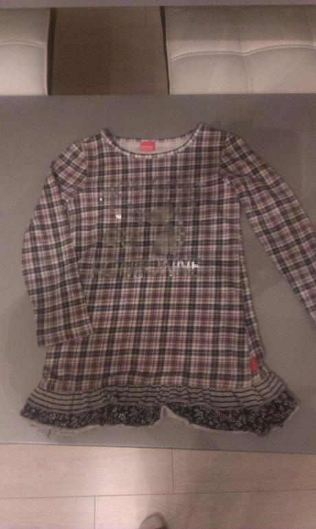 Tricko,saticky,z kocickou,zle vidno, 104