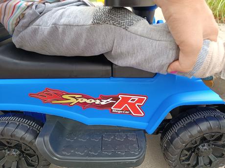 Autíčko na tlačenie,