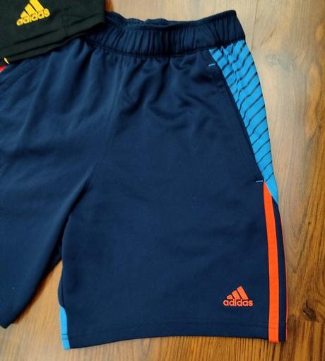 Čierne kraťasy adidas climalite + ďalšie dve gátis, adidas,164