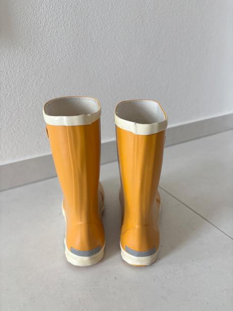 Gumáky bergstein, bergstein,32