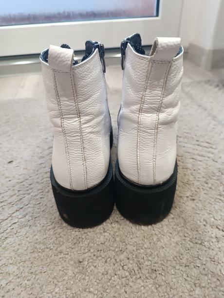 Vysoké topánky, 39