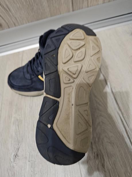 Prechodne topanky v.35, 35