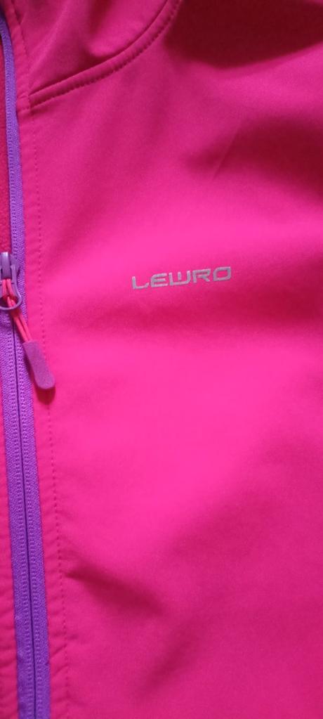 Predám softshellovú bundu, lewro,152