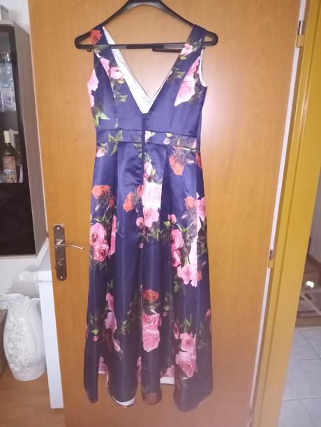 Spoločenské šaty, 36