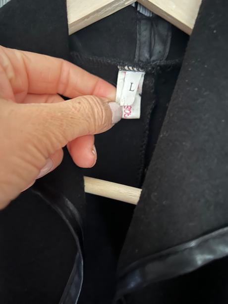 Atypicky prechodny kabatik l, l