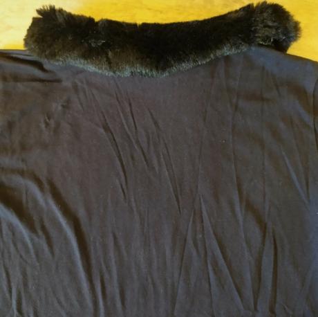 Tričko s kožušinkou, 42