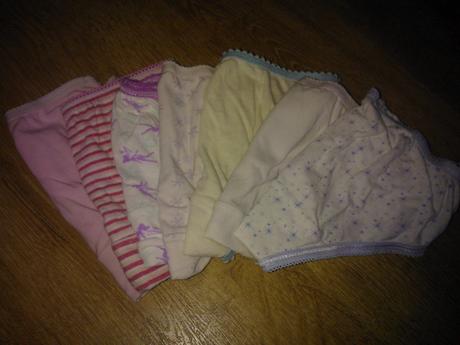 Nohavičky rôzne značky 8 ks-bavlnené, 98